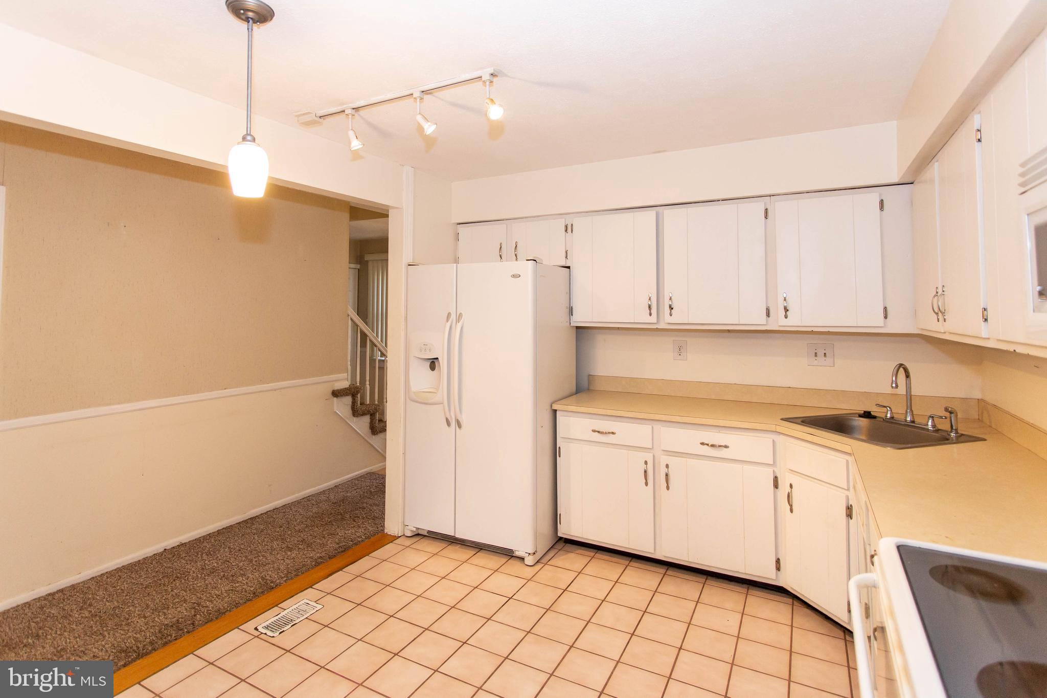 56 Farnwood Road Mount Laurel, NJ 08054 - Photo 6 of 21