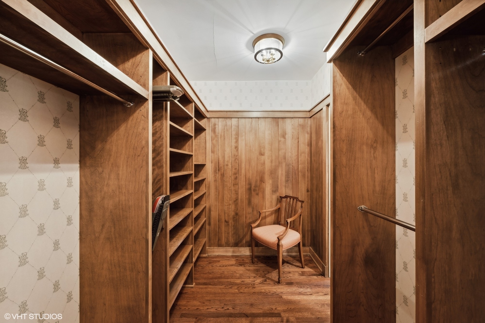 36 Indian Hill Road Winnetka, IL 60093 - Photo 23 of 51 a view of walk in closet