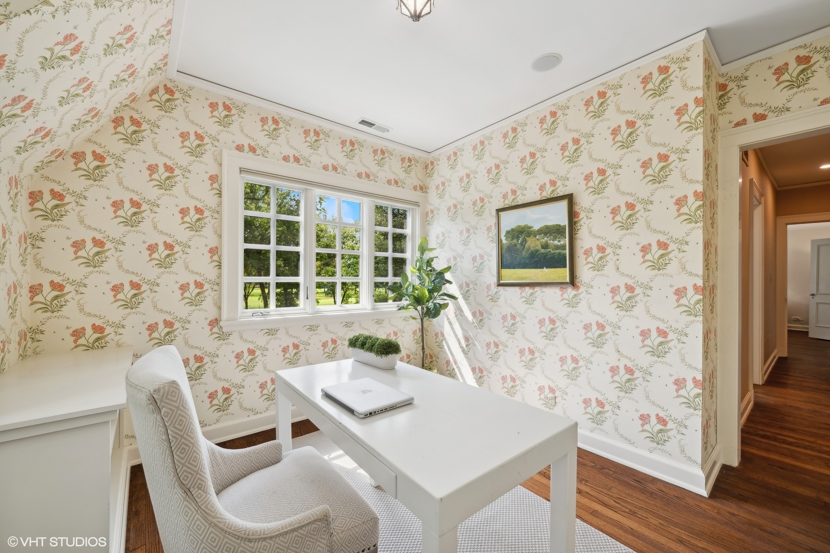 36 Indian Hill Road Winnetka, IL 60093 - Photo 26 of 51 a view of a dining room with furniture and wooden floor