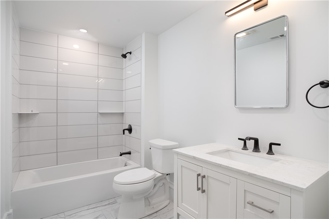 2 Eastnor Road, Unit 1 Newport, RI 02840 - Photo 13 of 20 Gallery Image 13
