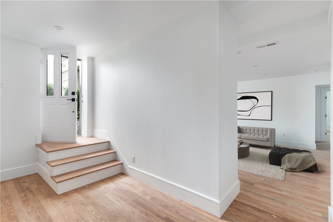 2 Eastnor Road, Unit 1 Newport, RI 02840 - Photo 7 of 20 Gallery Image 7