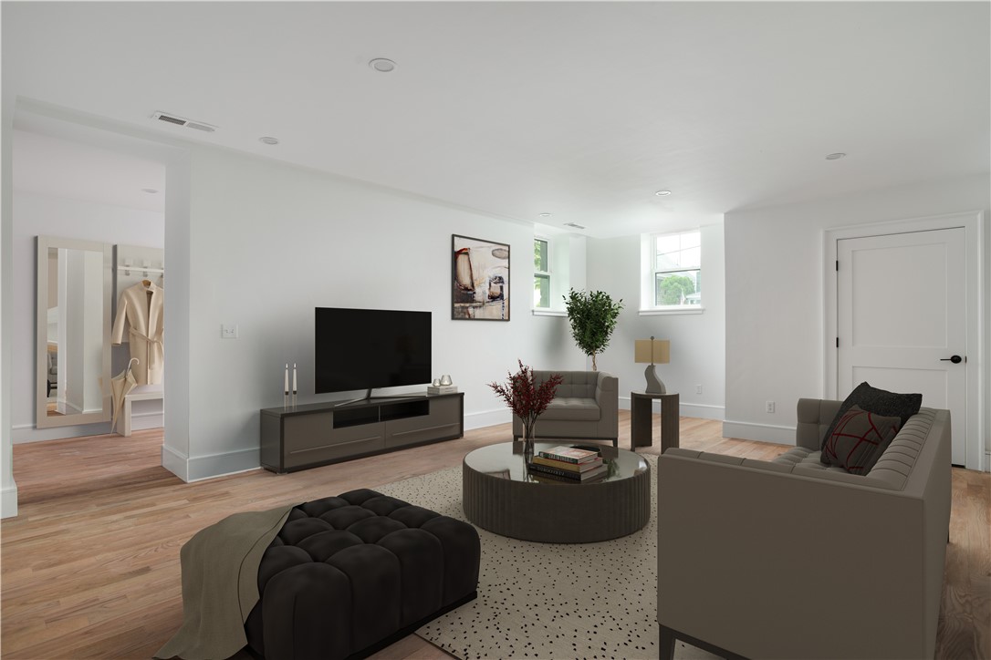 2 Eastnor Road, Unit 1 Newport, RI 02840 - Photo 8 of 20 Gallery Image 8