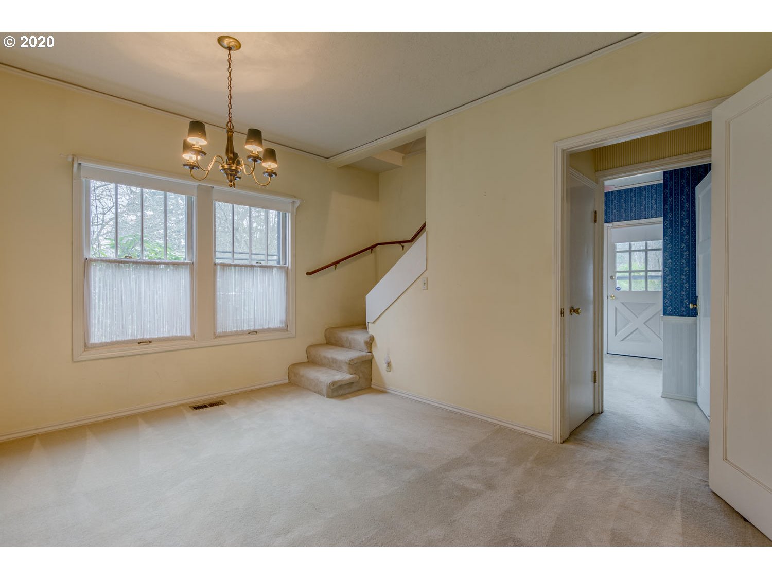 8101 Southwest Locust Street Portland, OR 97223 - Photo 4 of 19 Gallery Image 4