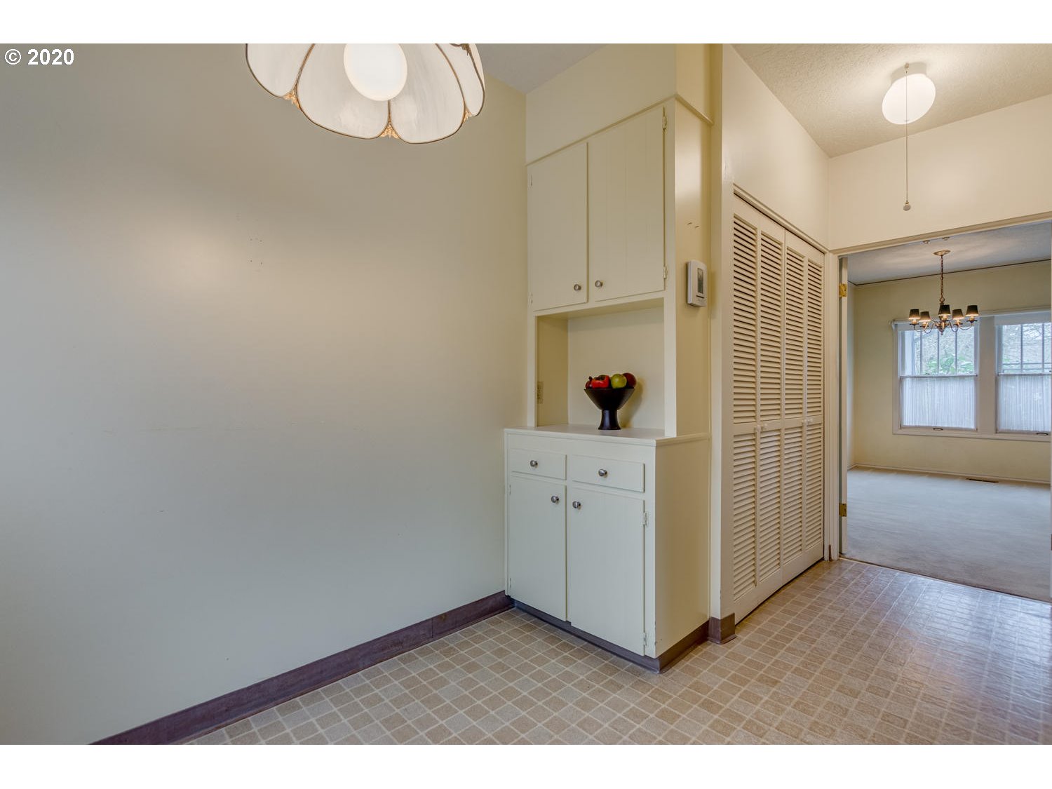 8101 Southwest Locust Street Portland, OR 97223 - Photo 6 of 19 Gallery Image 6