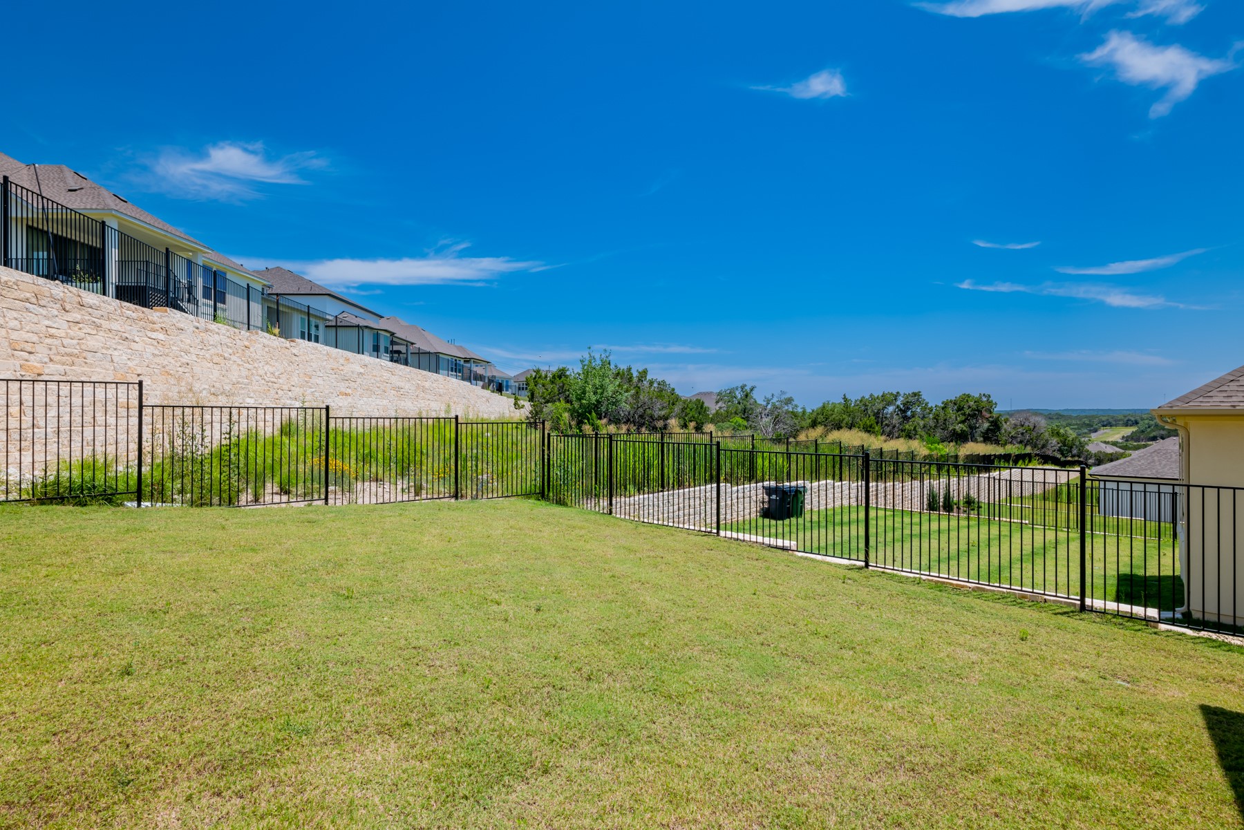1040 Villa Rialto View Leander, TX 78641 - Photo 26 of 27 View of yard