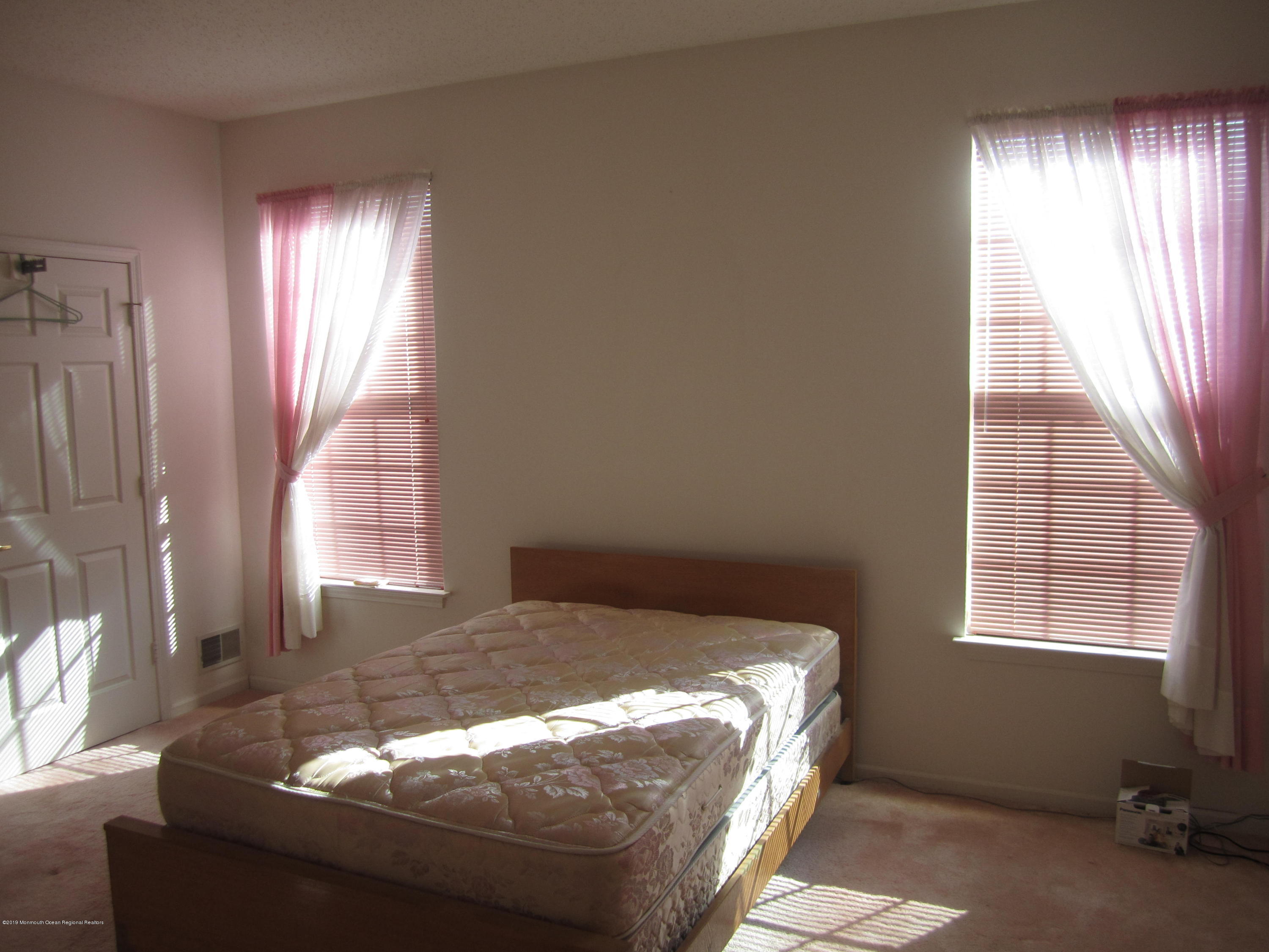 45 Sandpiper Road Barnegat, NJ 08005 - Photo 9 of 10 IMG_3279