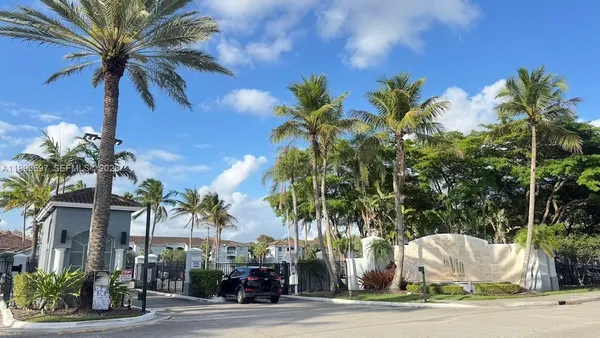 $2,100 | 9640 Northwest 2nd Street, Unit 5204, Pembroke Pines, FL 33024