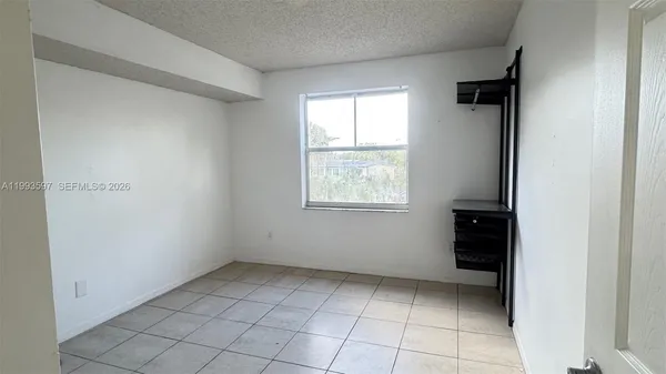 $2,100 | 9640 Northwest 2nd Street, Unit 5204, Pembroke Pines, FL 33024