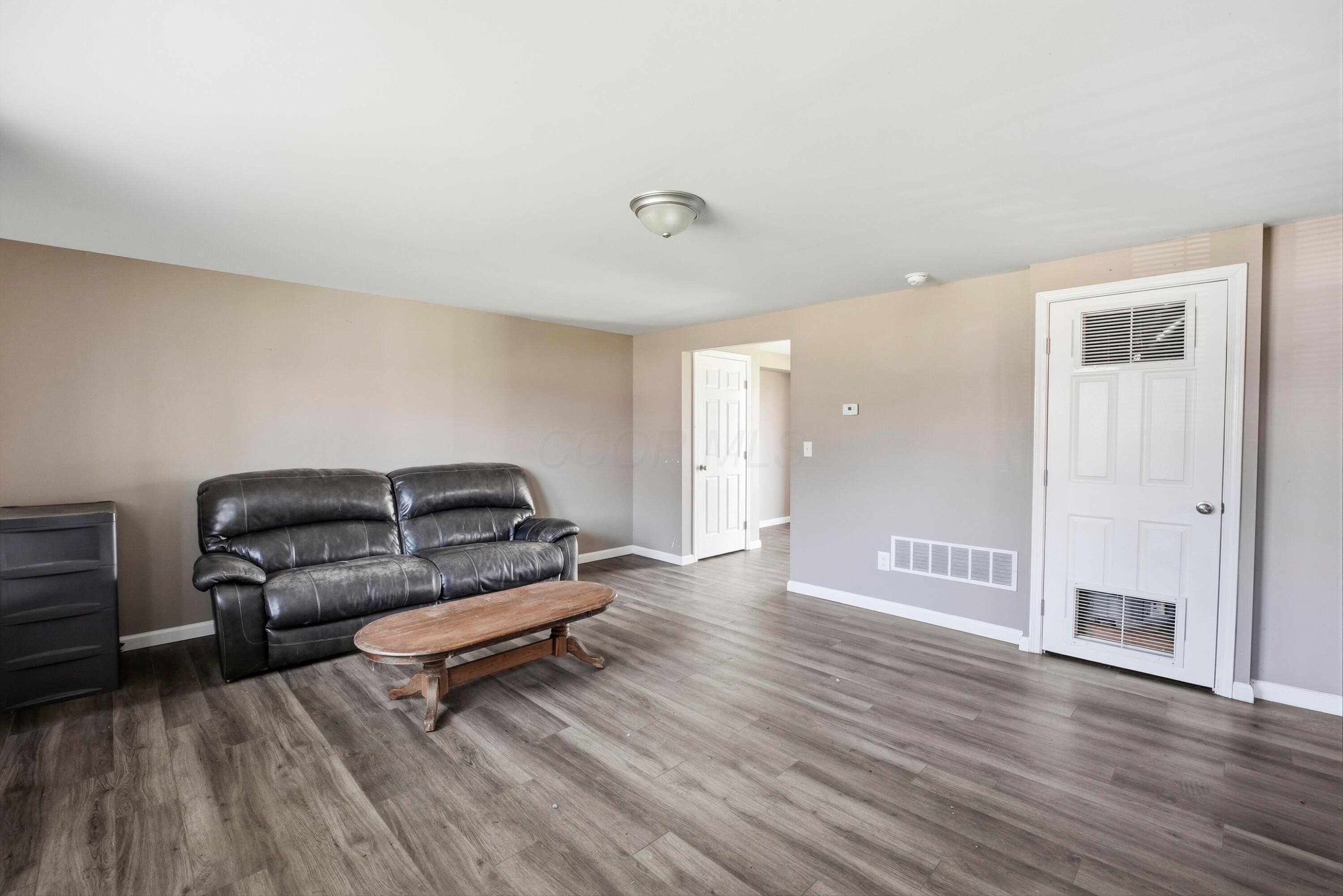 441-447 Barnett Road Columbus, OH 43213 - Photo 5 of 22 12