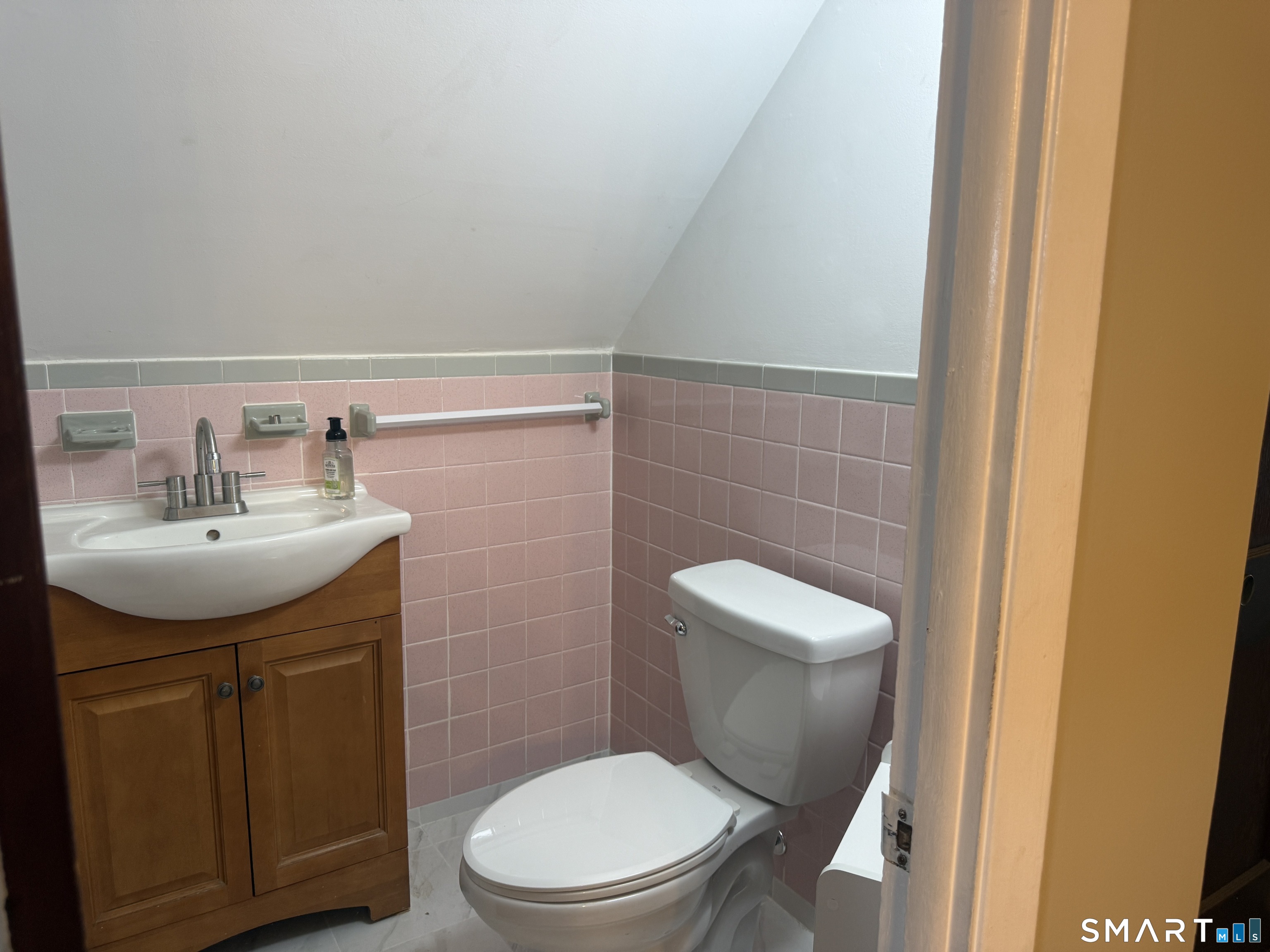 41-45 Wade Street Bridgeport, CT 06604 - Photo 30 of 40