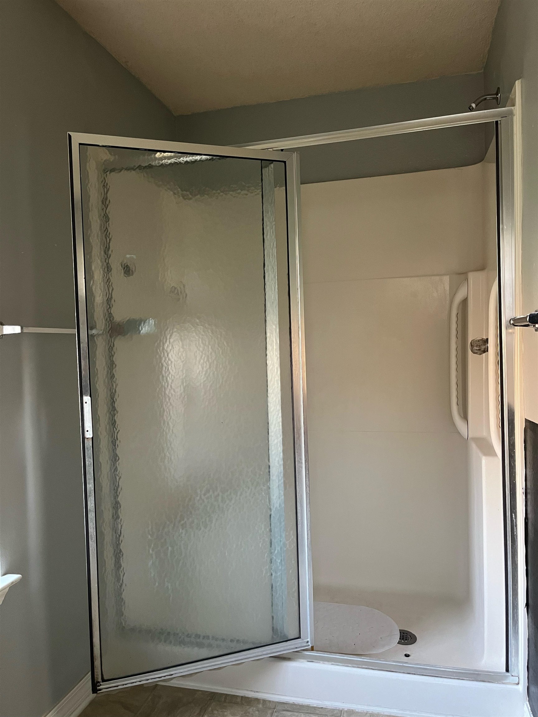 299 Ogden Court Foley, AL 36535 - Photo 13 of 21 Bathroom