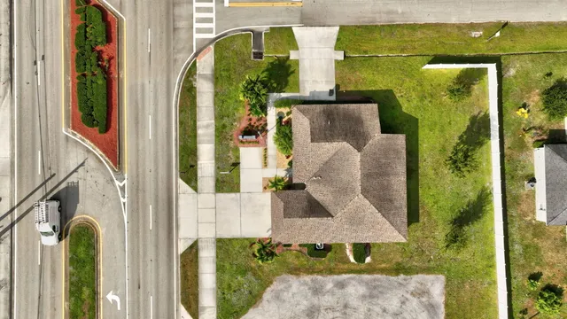 $470,000 | 1965 Southwest Bayshore Boulevard, Port St. Lucie, FL 34984