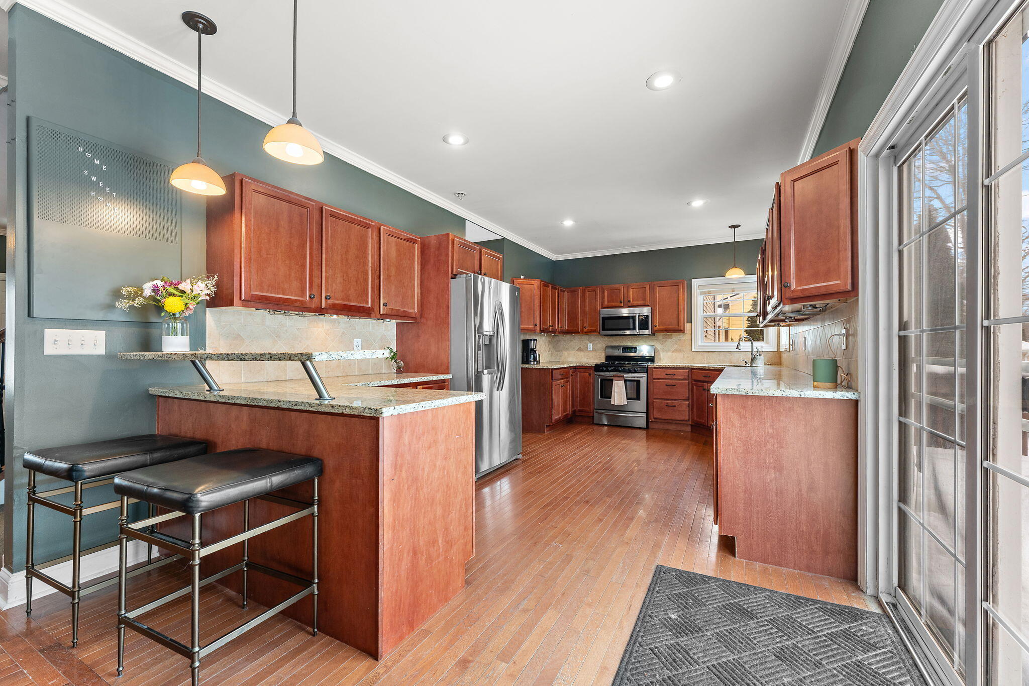 3302 Kestrel Street Valparaiso, IN 46383 - Photo 11 of 39 2048x1365