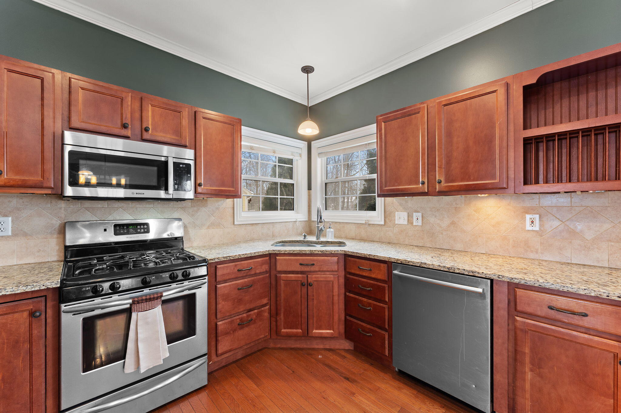 3302 Kestrel Street Valparaiso, IN 46383 - Photo 14 of 39 2048x1365