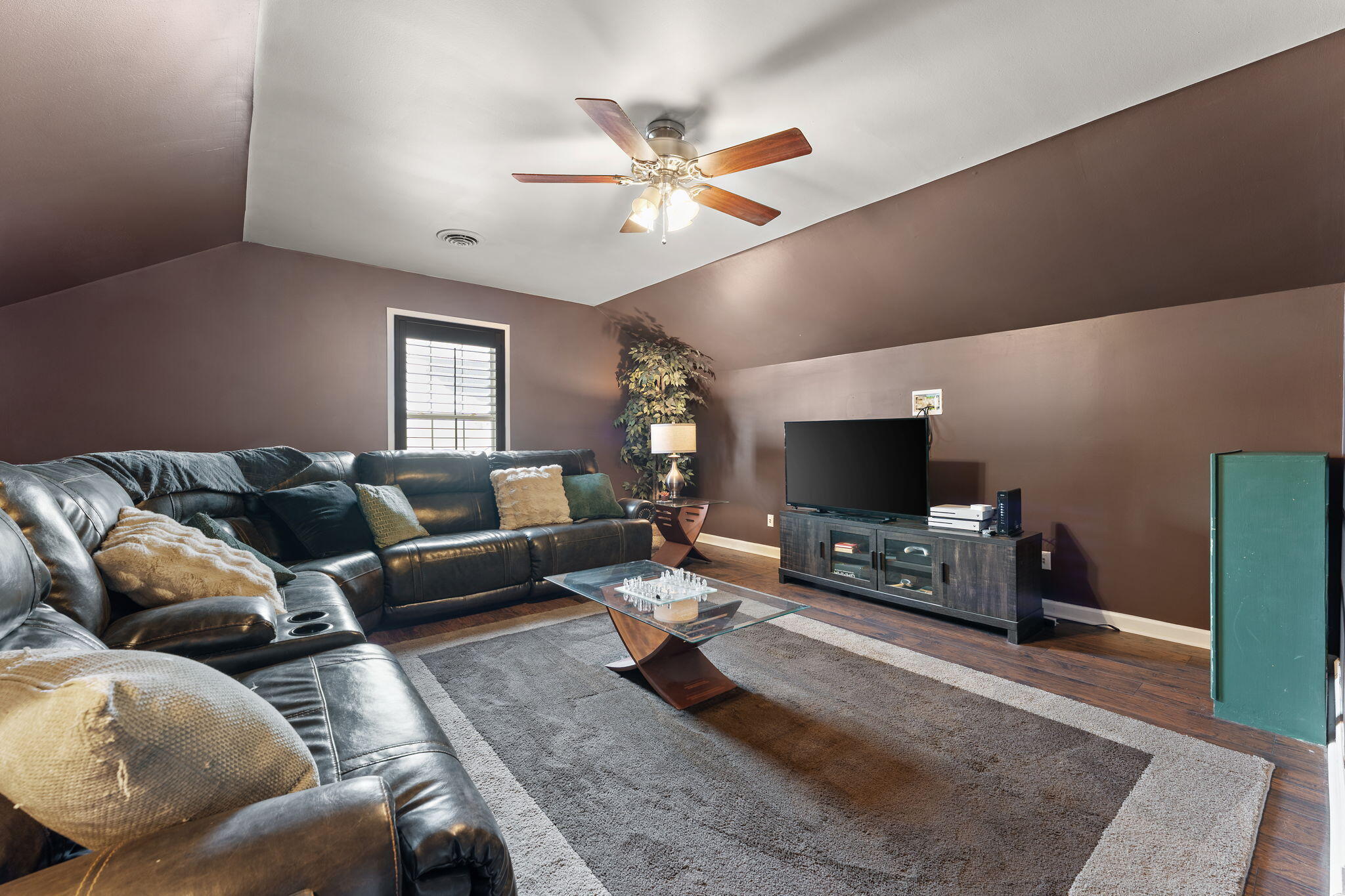 3302 Kestrel Street Valparaiso, IN 46383 - Photo 18 of 39 2048x1365