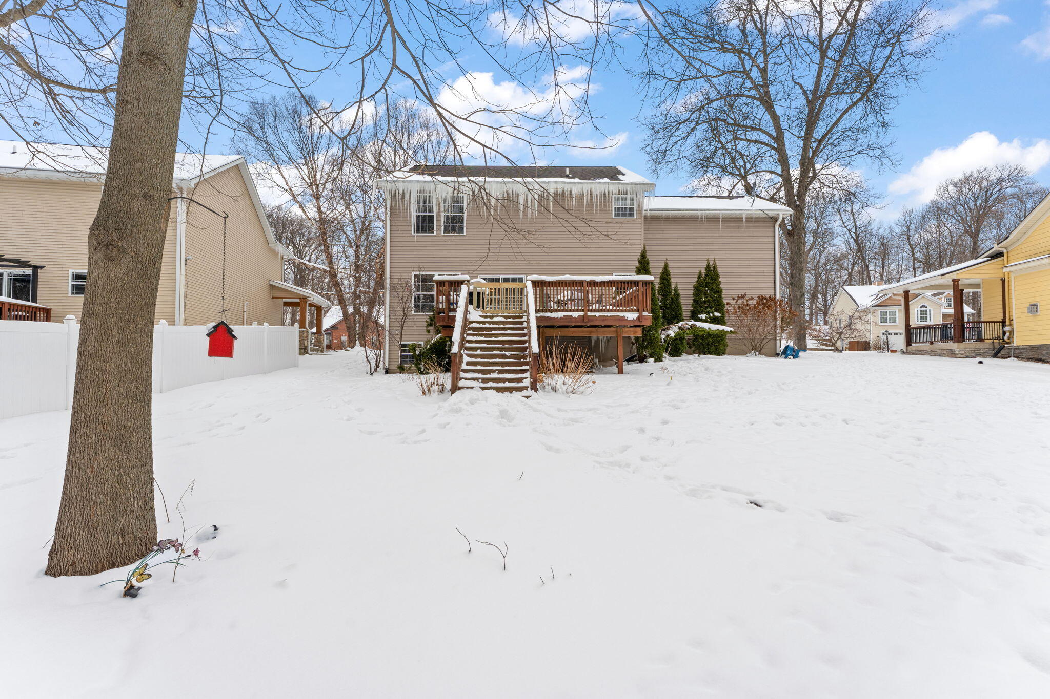 3302 Kestrel Street Valparaiso, IN 46383 - Photo 37 of 39 2048x1365