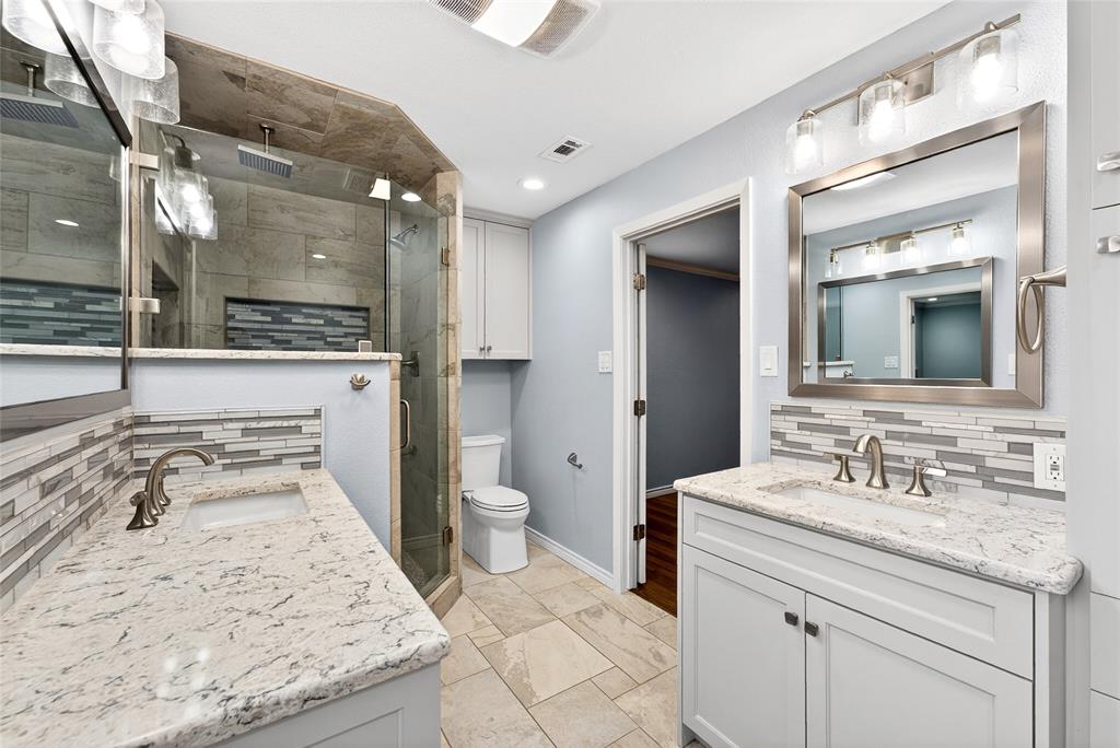 2032 Briar Trail Hurst, TX 76054 - Photo 17 of 33