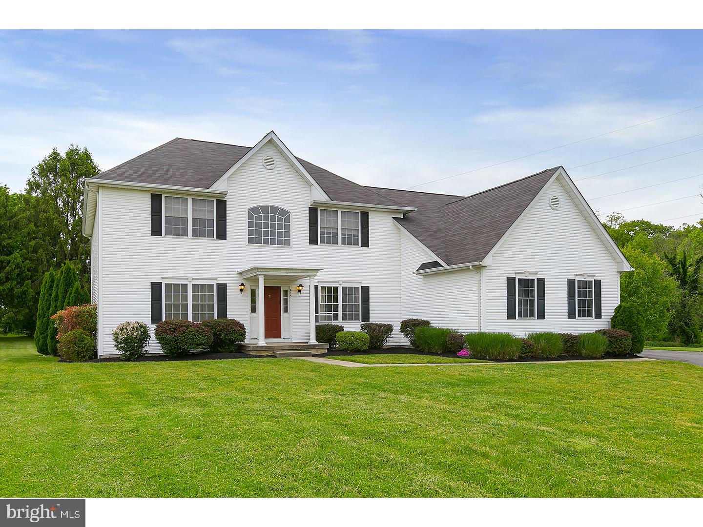 613 Devon Court Mickleton, NJ 08056 - Photo 25 of 25 Exterior Front
