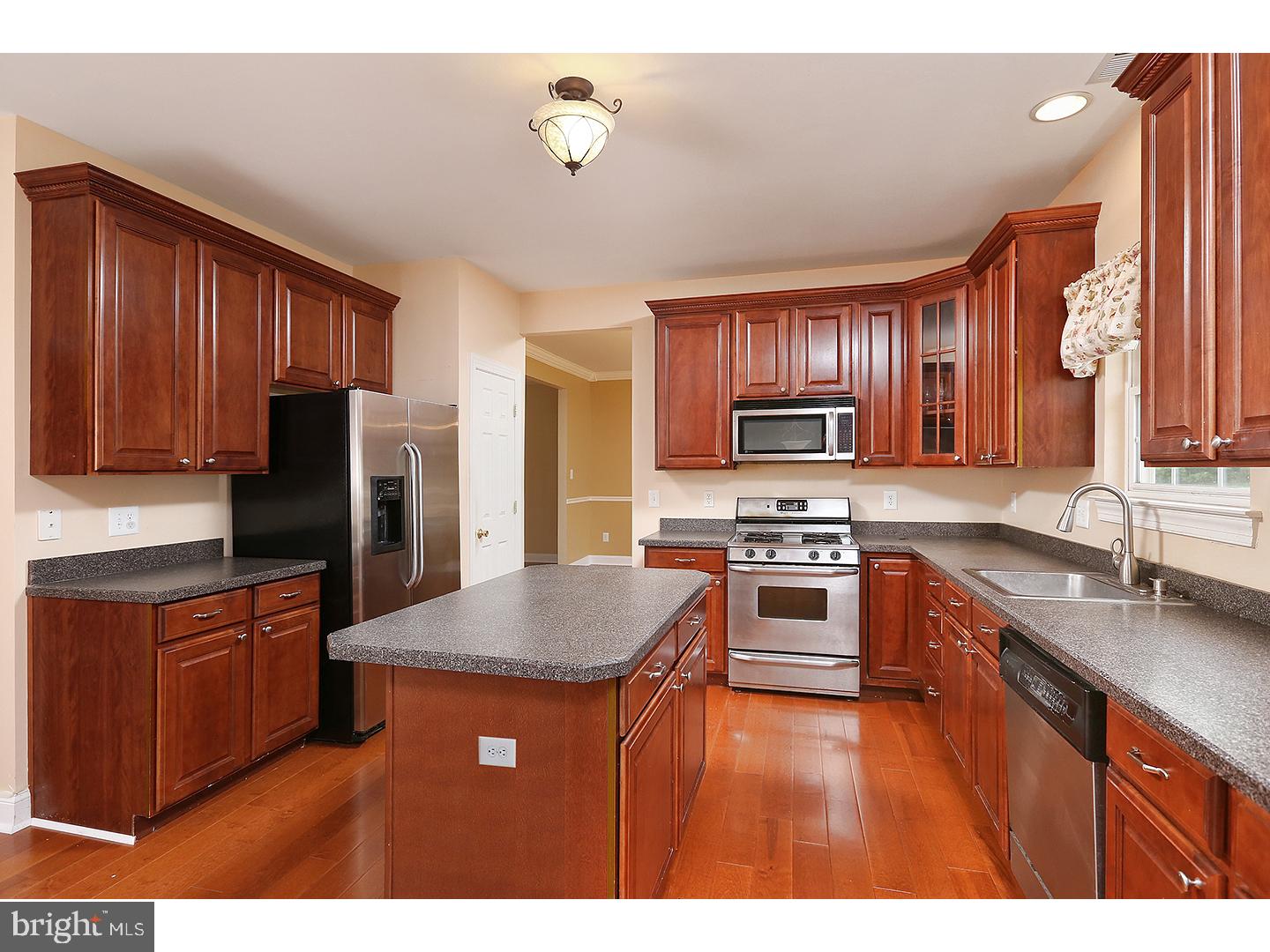 613 Devon Court Mickleton, NJ 08056 - Photo 6 of 25 Kitchen