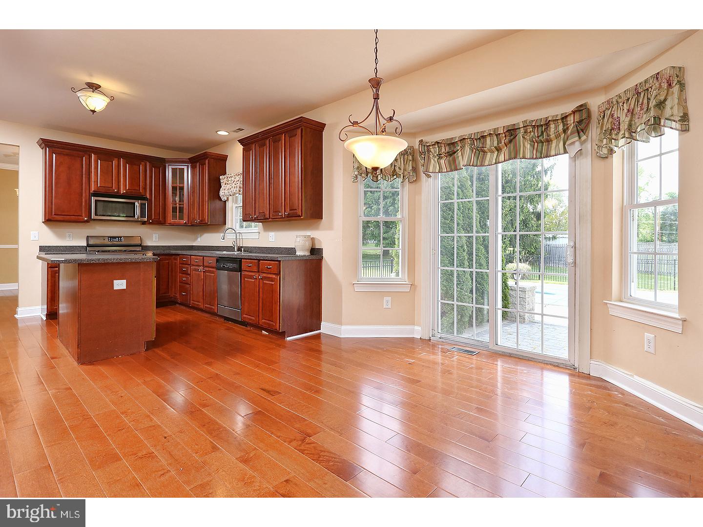 613 Devon Court Mickleton, NJ 08056 - Photo 7 of 25 Breakfast Room