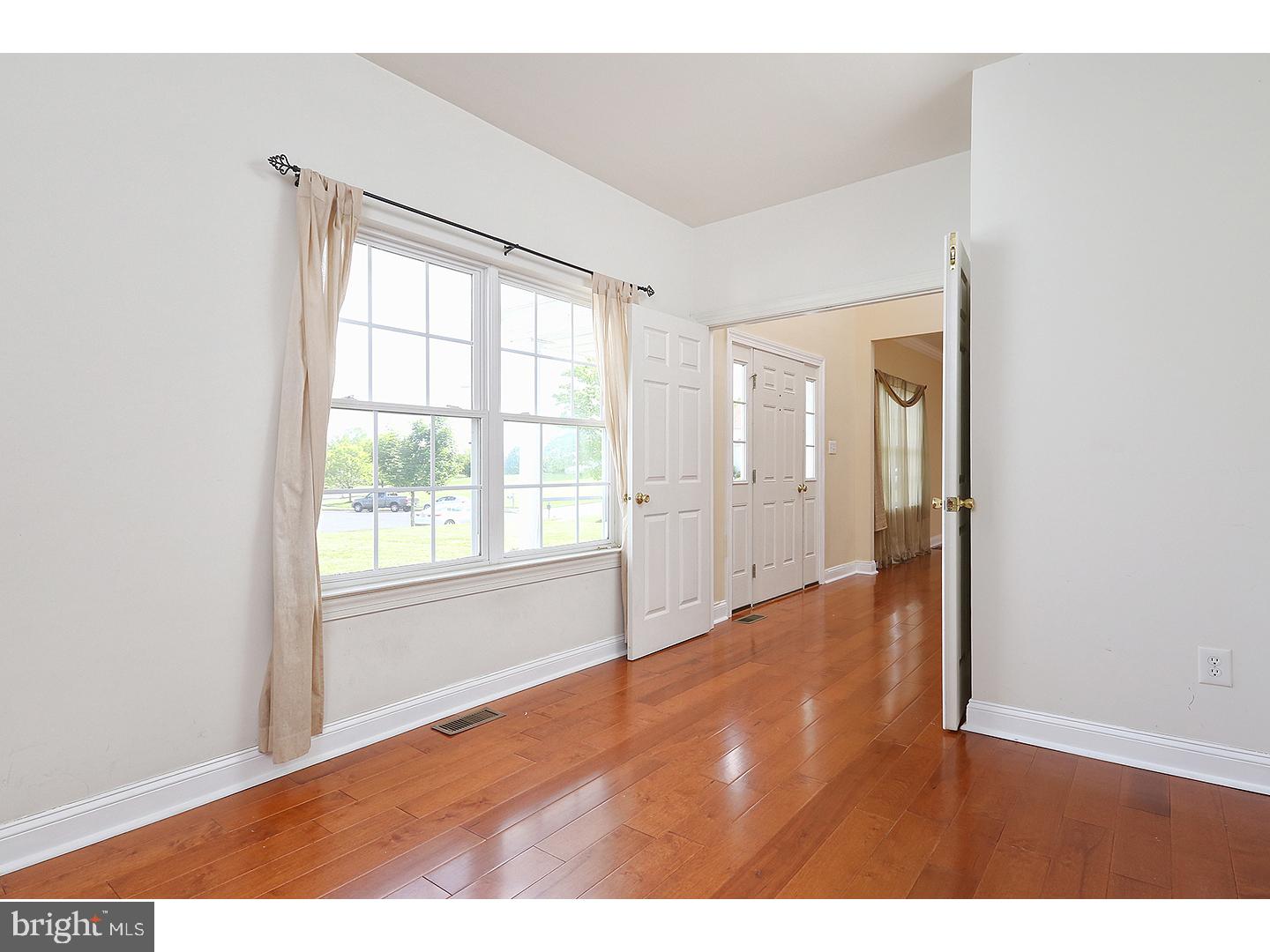 613 Devon Court Mickleton, NJ 08056 - Photo 9 of 25 Office / Study