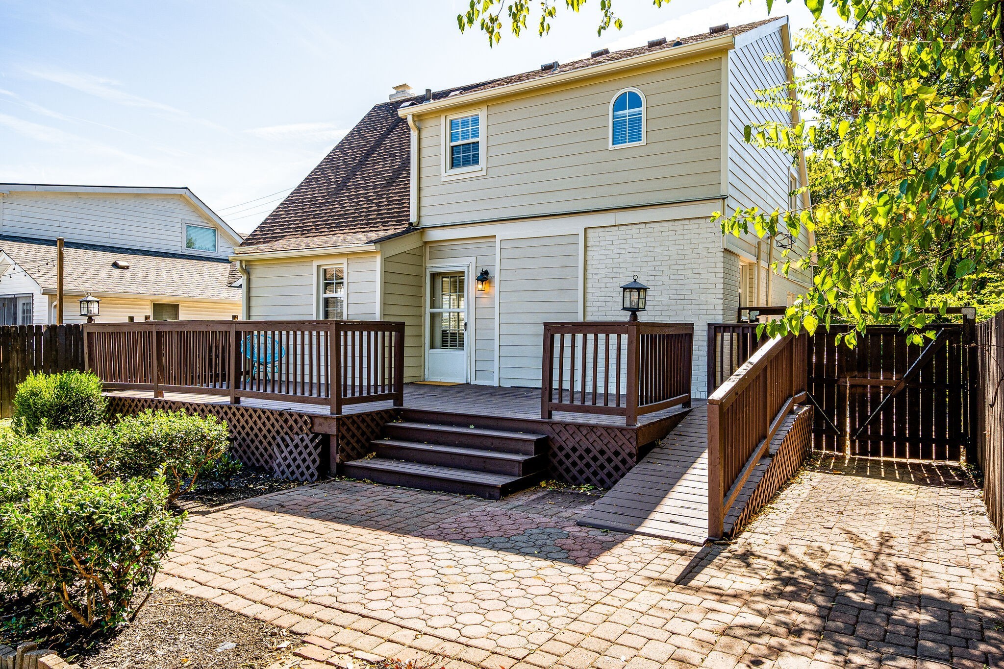 816 Inverness Avenue Nashville, TN 37204 - Photo 28 of 39 a view of a house with wooden fence