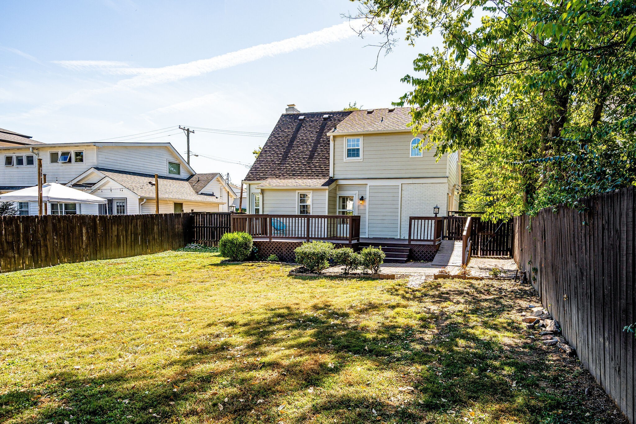 816 Inverness Avenue Nashville, TN 37204 - Photo 30 of 39 a view of a house with swimming pool