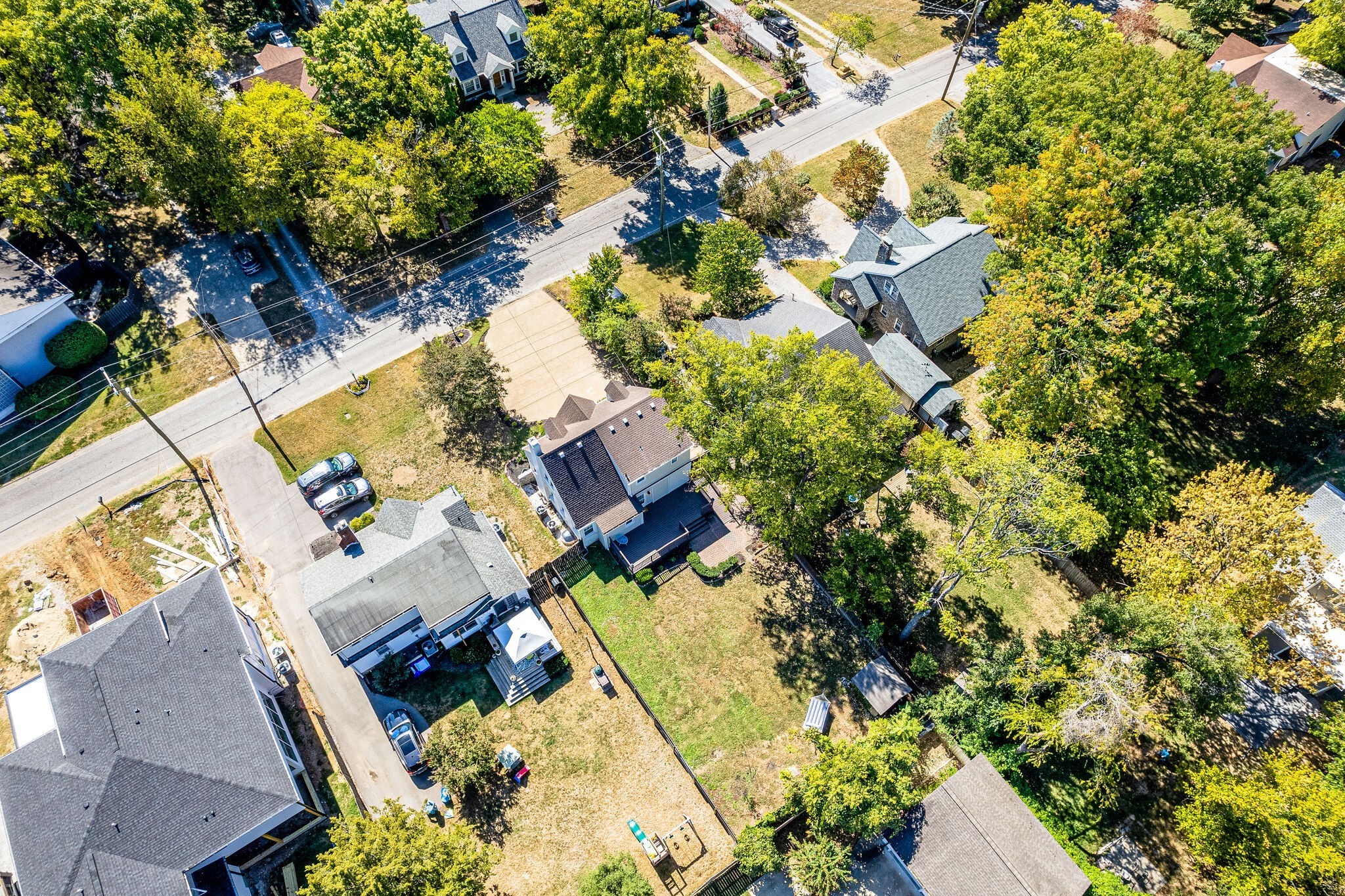 816 Inverness Avenue Nashville, TN 37204 - Photo 33 of 39 an aerial view of residential houses with outdoor space