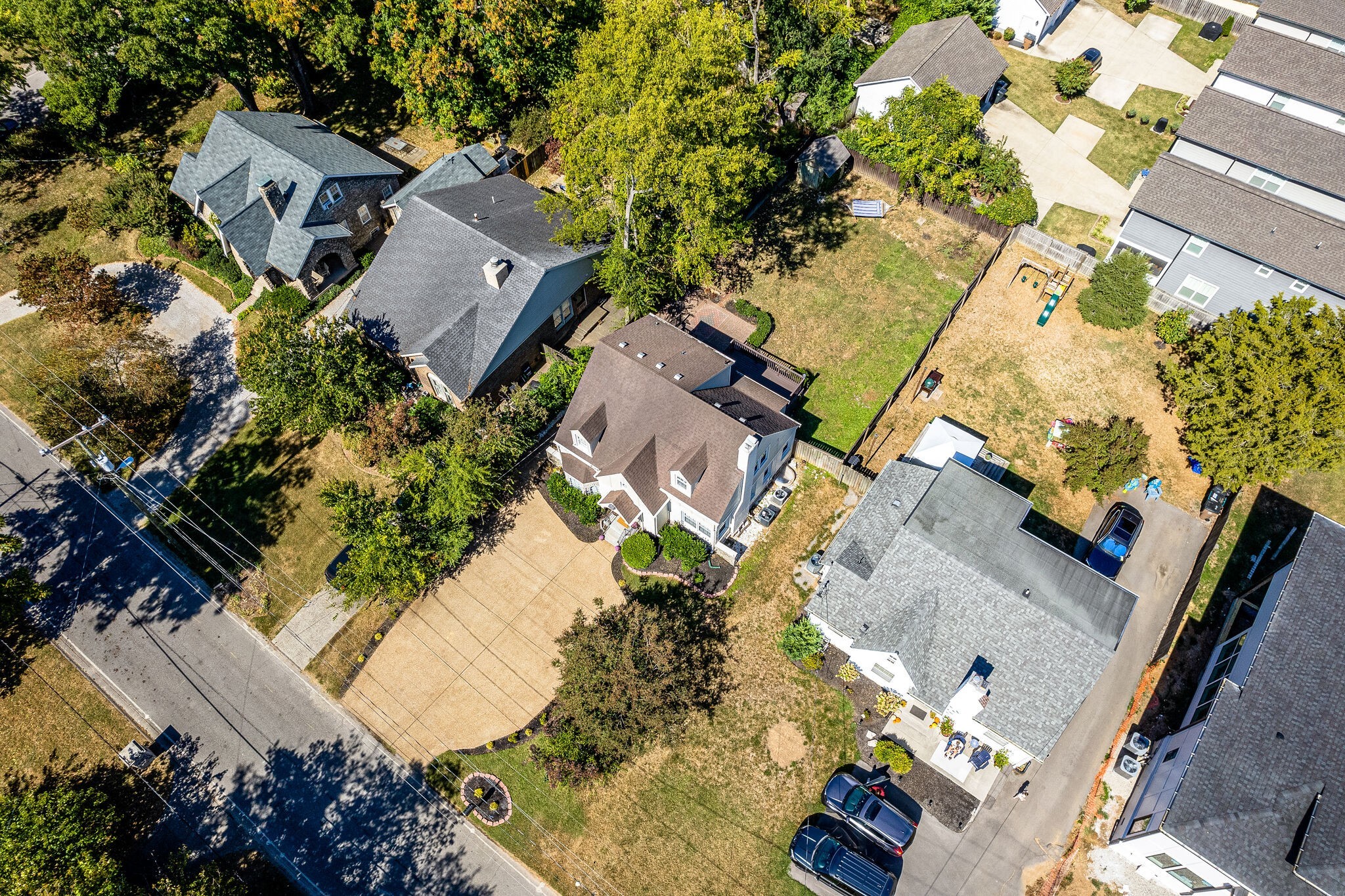 816 Inverness Avenue Nashville, TN 37204 - Photo 37 of 39 an aerial view of residential house with outdoor space