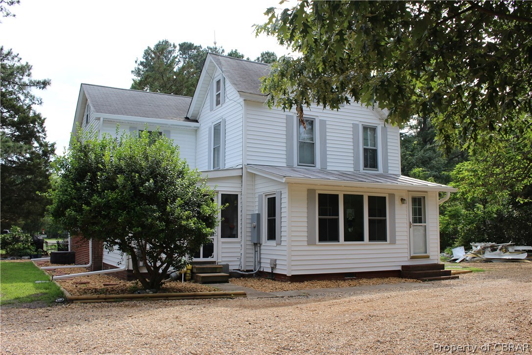 2464 Old Ferry Road Hudgins, VA 23076 - Photo 2 of 48