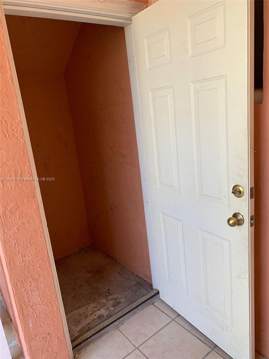 452 Southwest 10th Street, Unit 3 Miami, FL 33130 - Photo 12 of 16