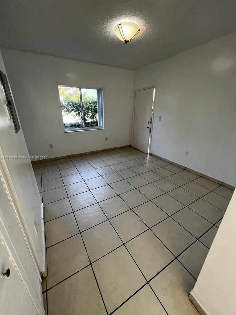 452 Southwest 10th Street, Unit 3 Miami, FL 33130 - Photo 9 of 16