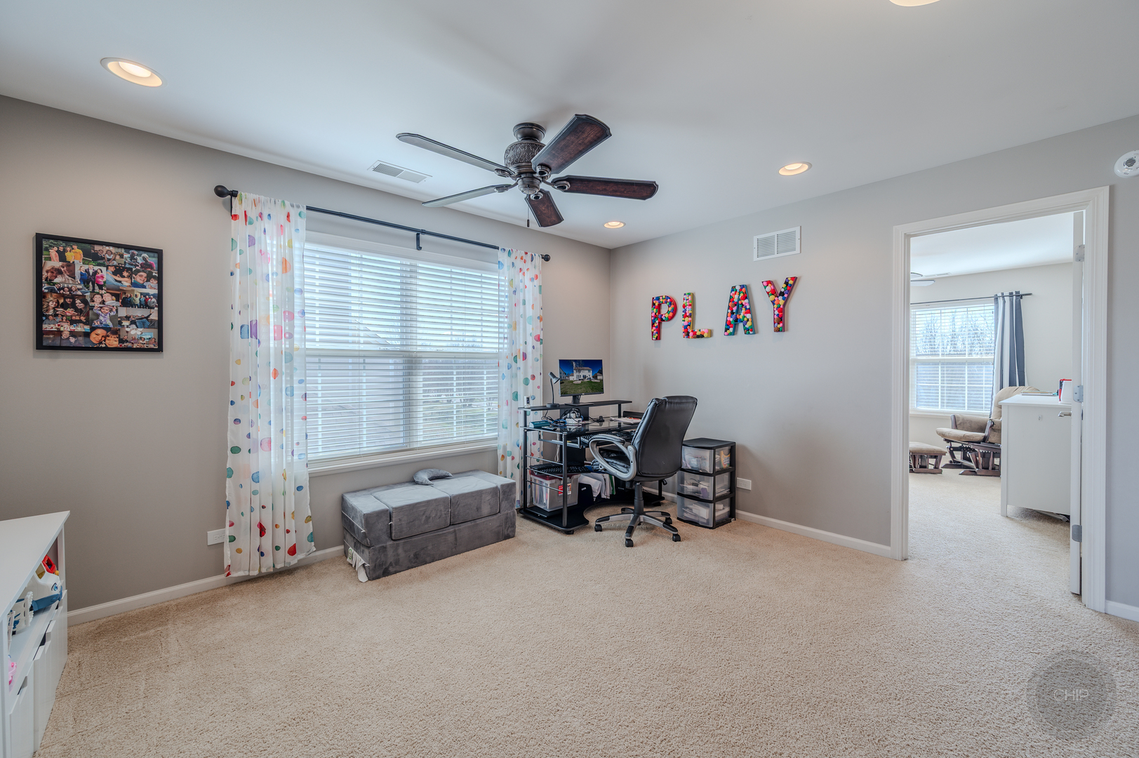 313 Monument Road Elgin, IL 60124 - Photo 39 of 73 Gallery Image 39