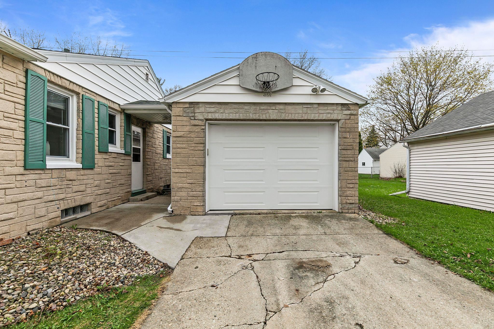 319 South Spruce Street Appleton, WI 54914 - Photo 29 of 32