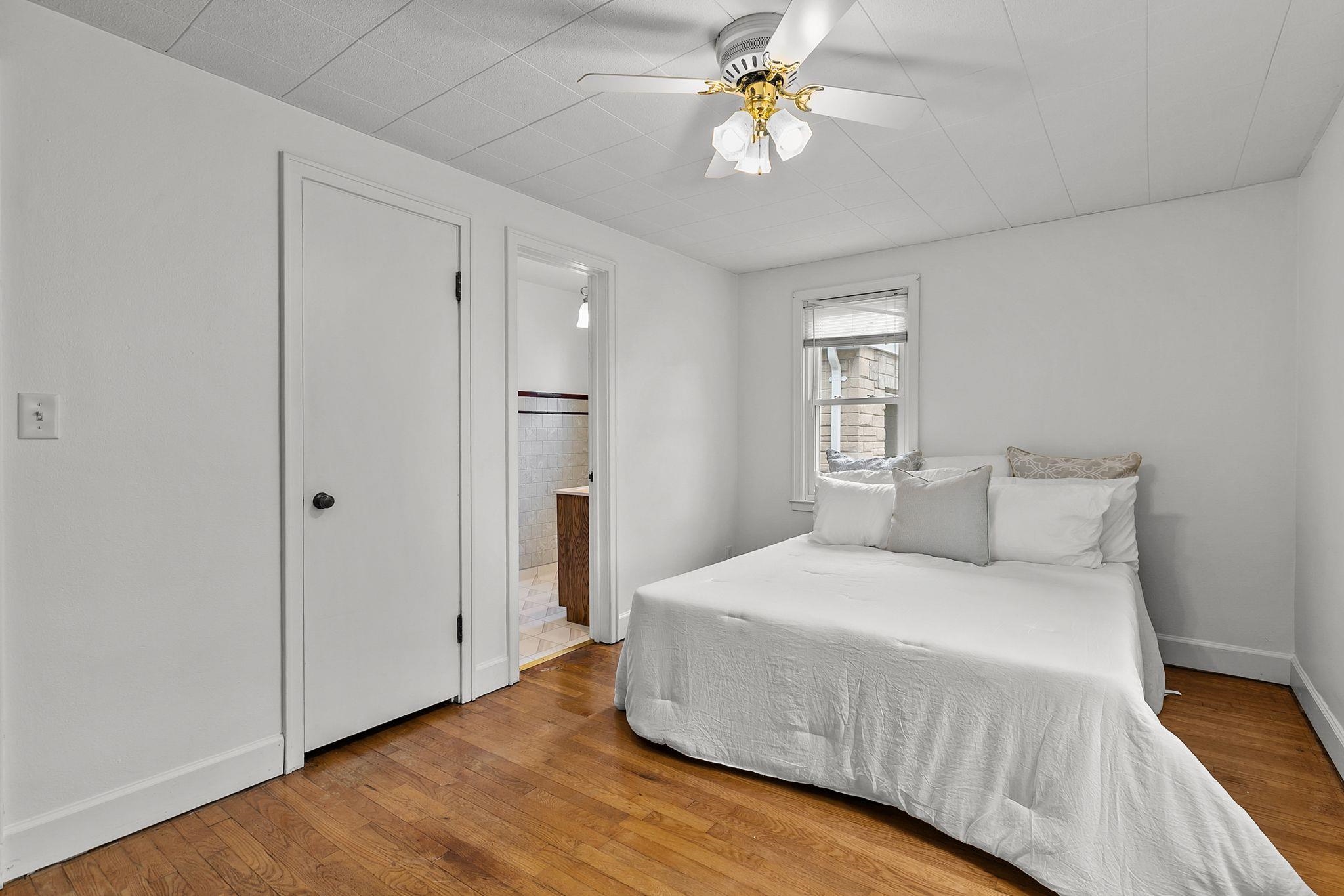 319 South Spruce Street Appleton, WI 54914 - Photo 7 of 32