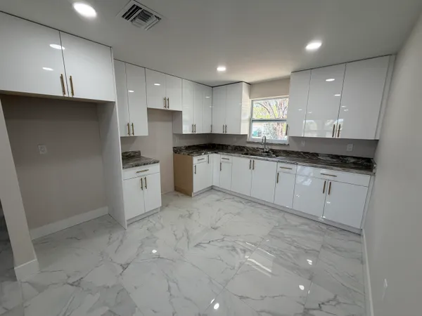 $489,000 | 311 Southwest 67th Drive, Okeechobee, FL 34974