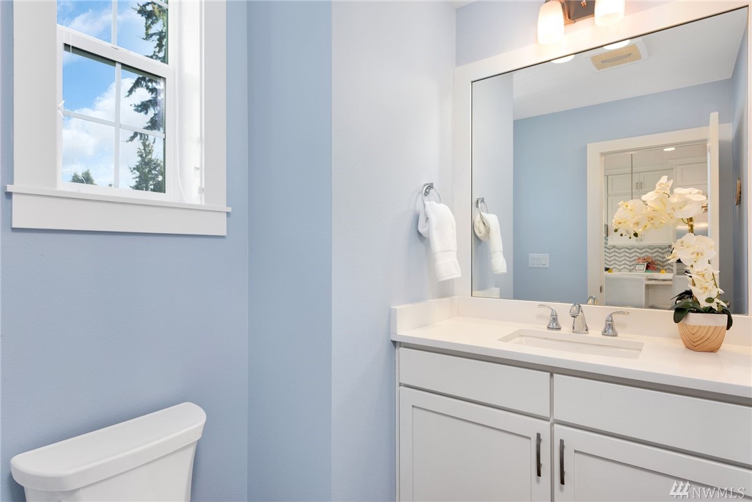 7025 119th Way Northeast, Unit B Kirkland, WA 98033 - Photo 11 of 31