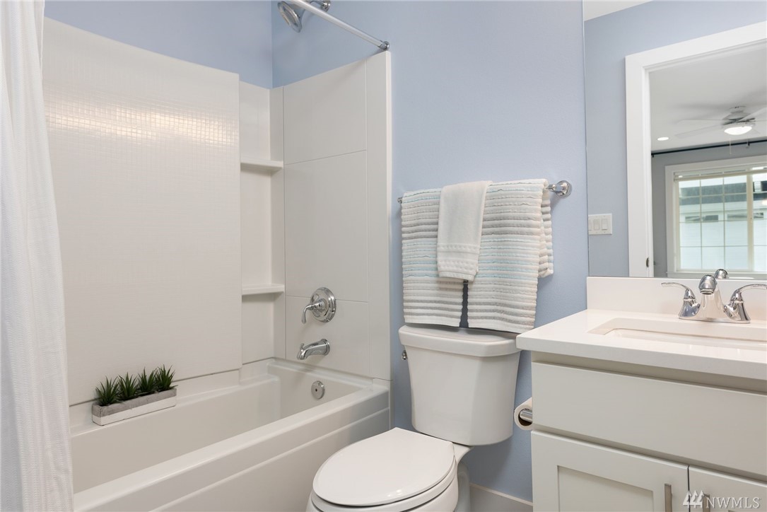 7025 119th Way Northeast, Unit B Kirkland, WA 98033 - Photo 19 of 31