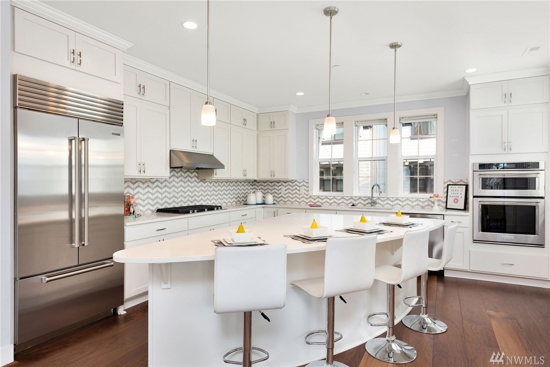 7025 119th Way Northeast, Unit B Kirkland, WA 98033 - Photo 3 of 31