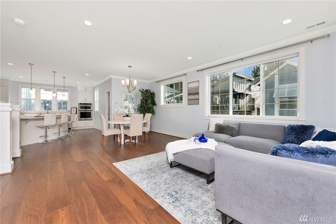 7025 119th Way Northeast, Unit B Kirkland, WA 98033 - Photo 8 of 31