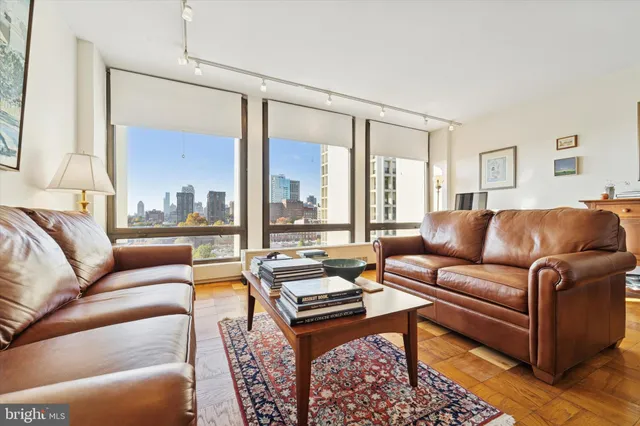 $265,000 | 220 Locust Street, Unit 9HS, Philadelphia, PA 19106