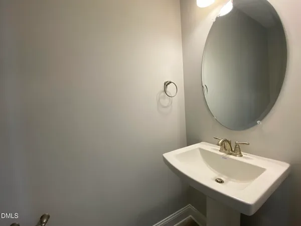 $2,200 | 176 Hanover Court, Clayton, NC 27527