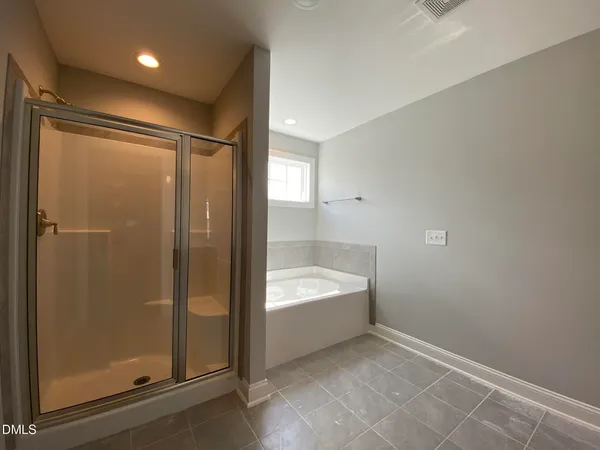 $2,200 | 176 Hanover Court, Clayton, NC 27527