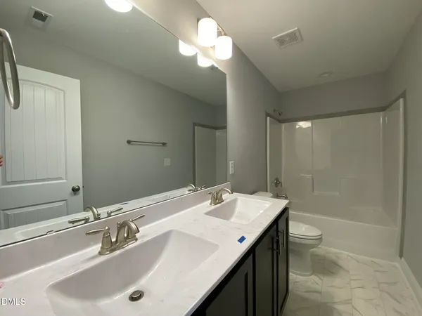 $2,200 | 176 Hanover Court, Clayton, NC 27527