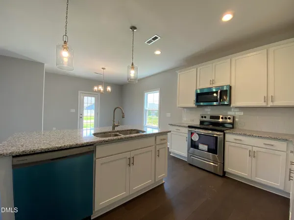 $2,200 | 176 Hanover Court, Clayton, NC 27527