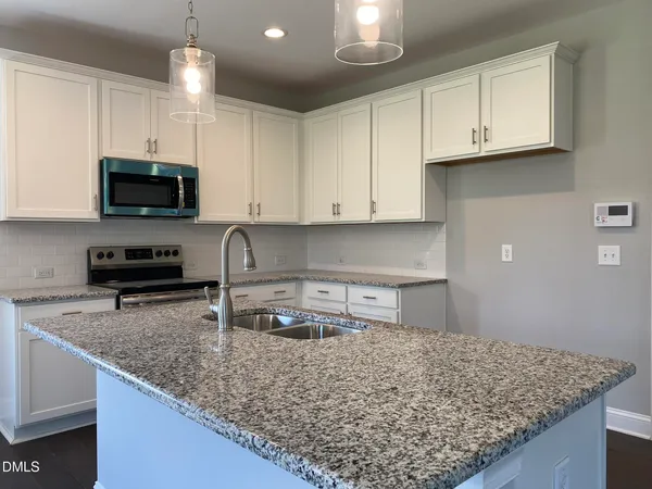 $2,200 | 176 Hanover Court, Clayton, NC 27527