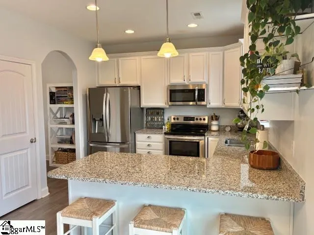 $450,000 | 302 Leafcrest Way, Greer, SC 29651