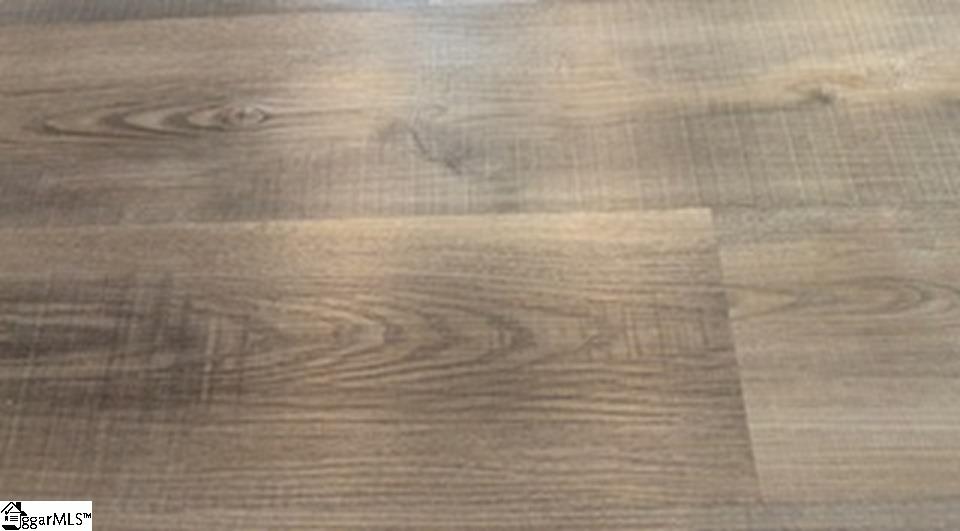 302 Leafcrest Way Greer, SC 29651 - Photo 7 of 38