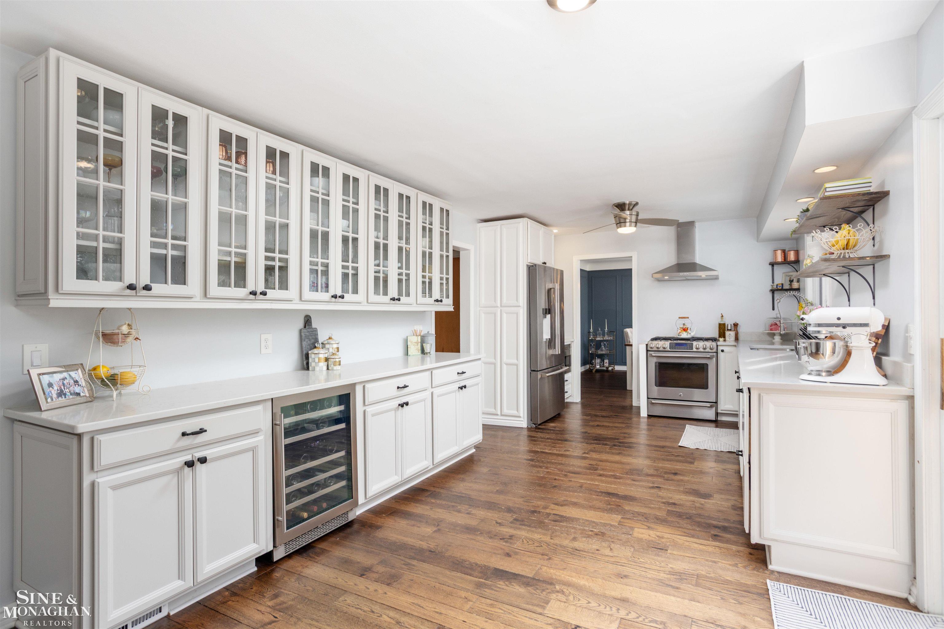 641 North Oxford Road Grosse Pointe, MI 48236 - Photo 9 of 44 50170006-33f102b4-ed51-45d1-8d05-898cbaea142e.JPG
