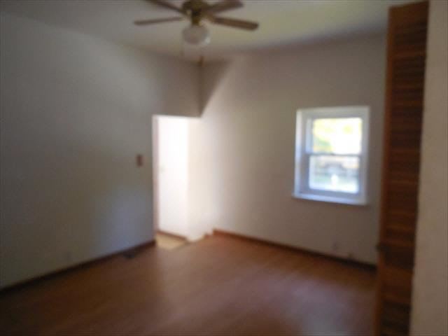 8838 Secor Road Lambertville, MI 48144 - Photo 7 of 8 20404532-6.JPG